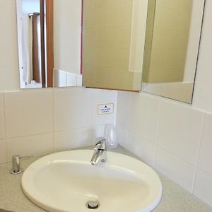 Zimmer mit zwei Einzelbetten